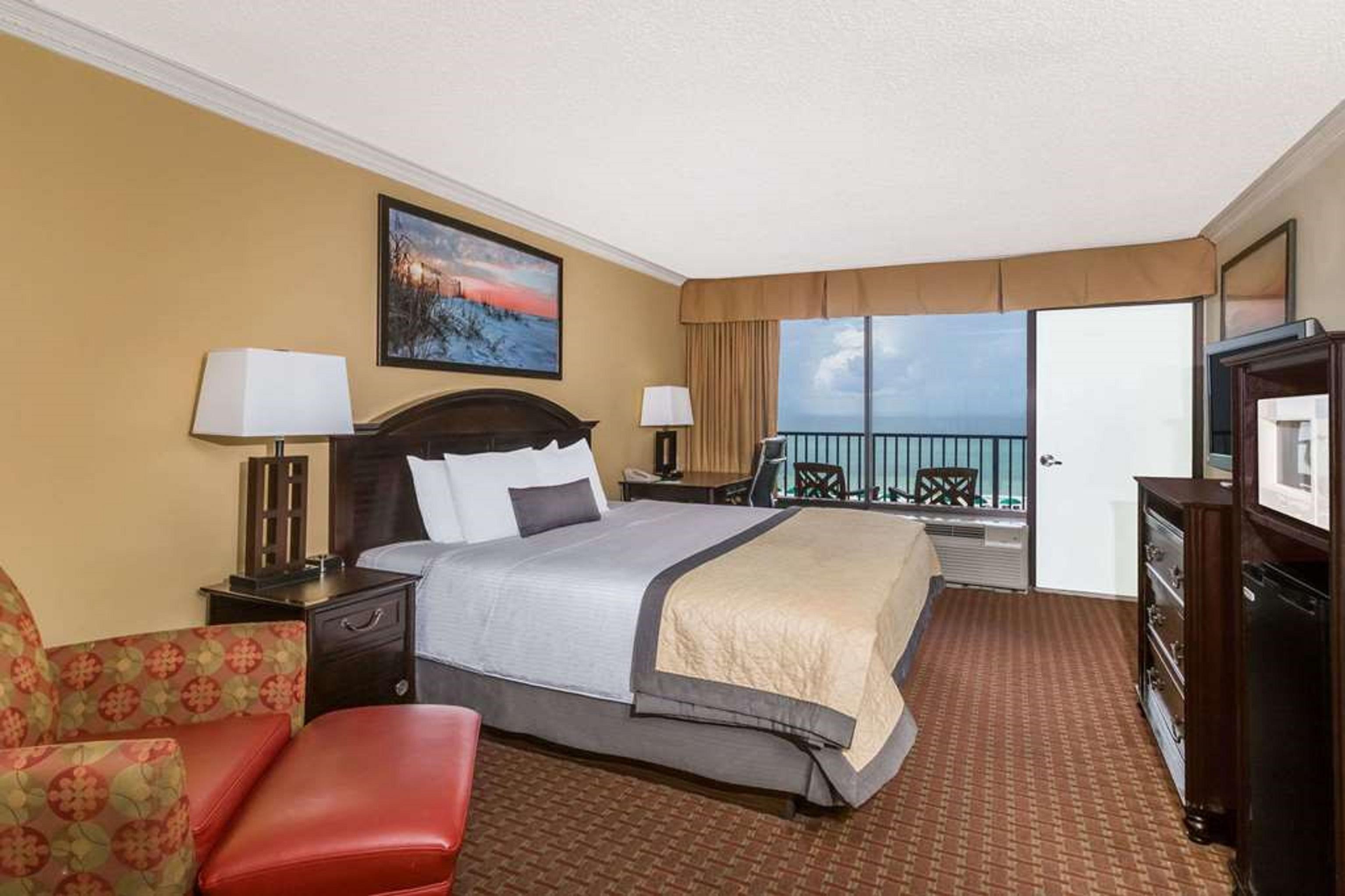 Wyndham Garden Fort Walton Beach Destin Exterior photo