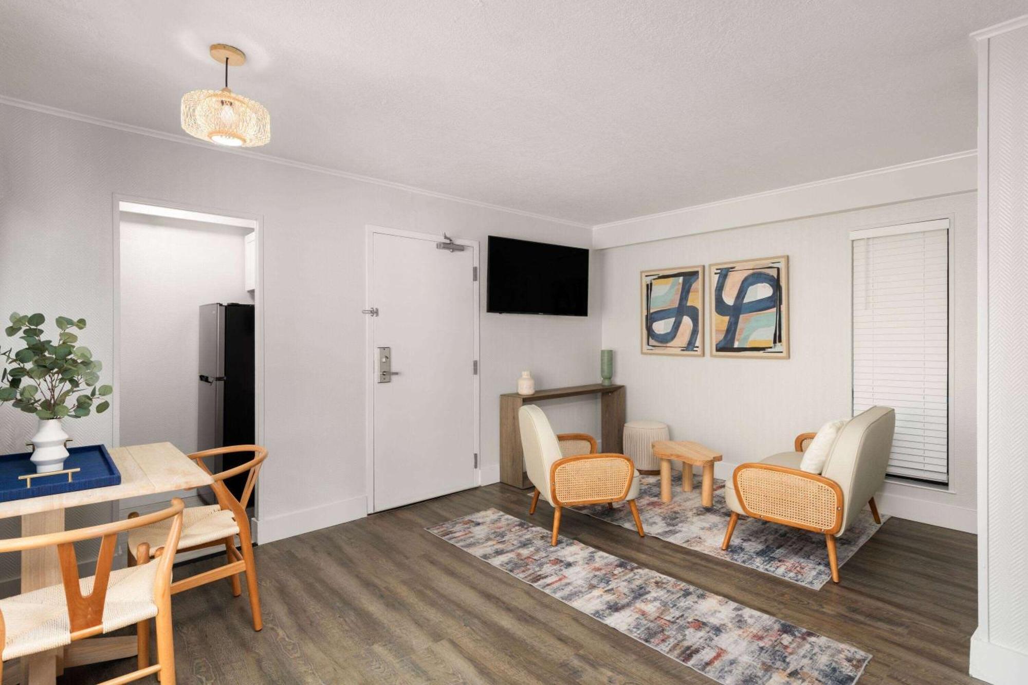 Wyndham Garden Fort Walton Beach Destin Exterior photo