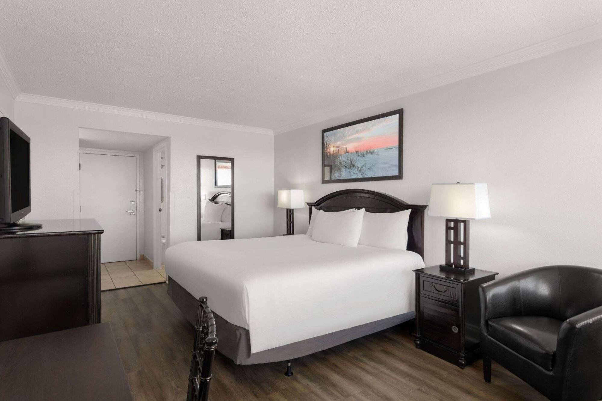 Wyndham Garden Fort Walton Beach Destin Exterior photo