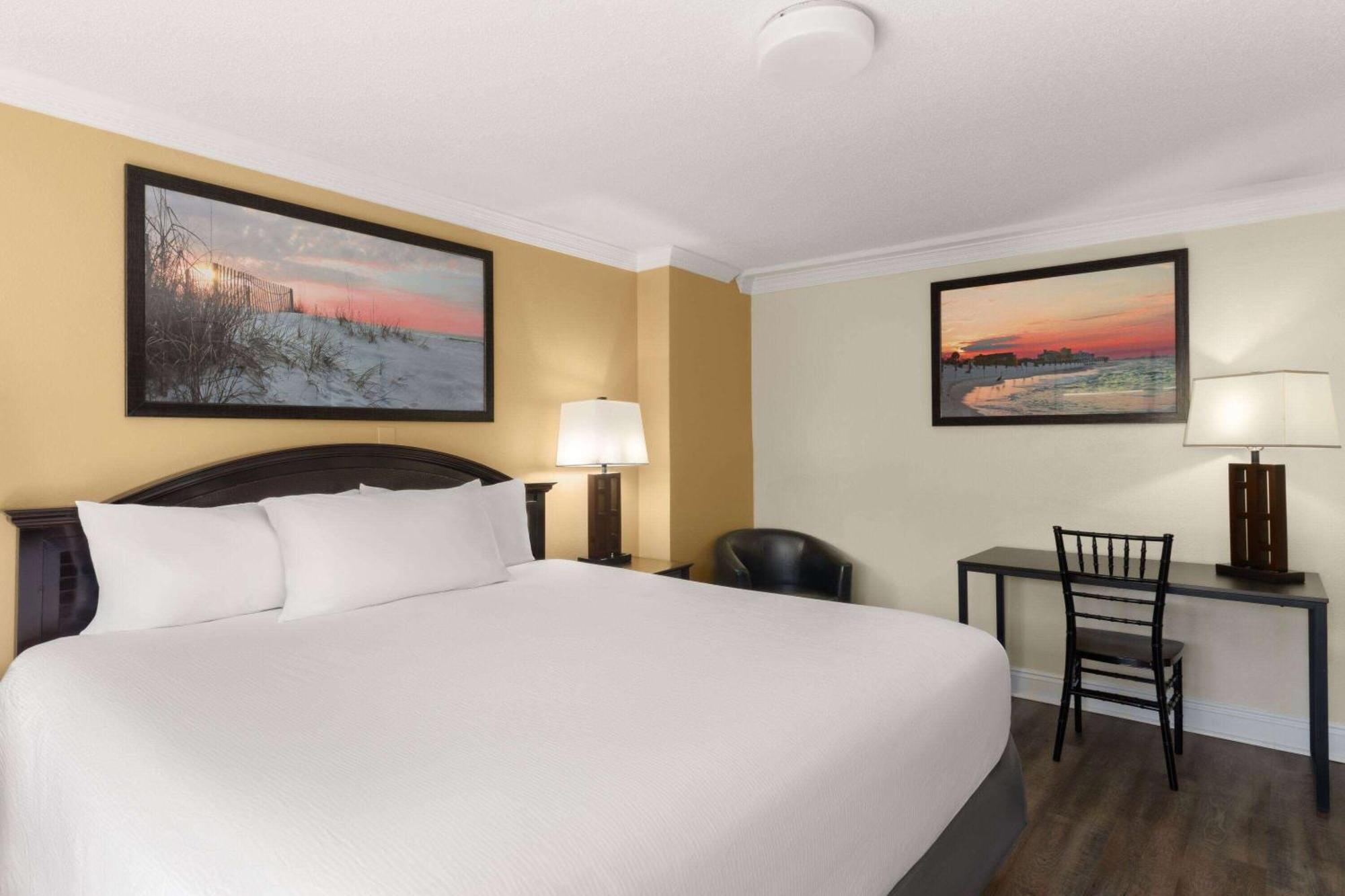 Wyndham Garden Fort Walton Beach Destin Exterior photo